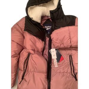 Woman's Reebok Insulated Puffer Jacket Medium